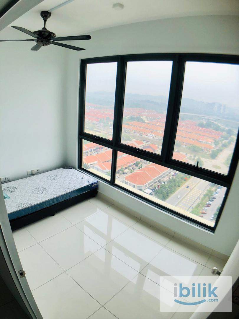 Female unit single bedroom with kl view  - Image 2