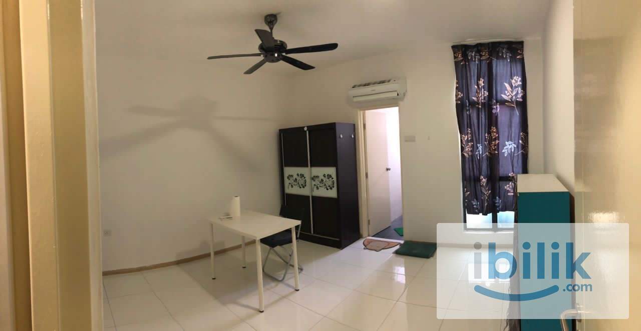 Studio corner unit with window  - Image 5