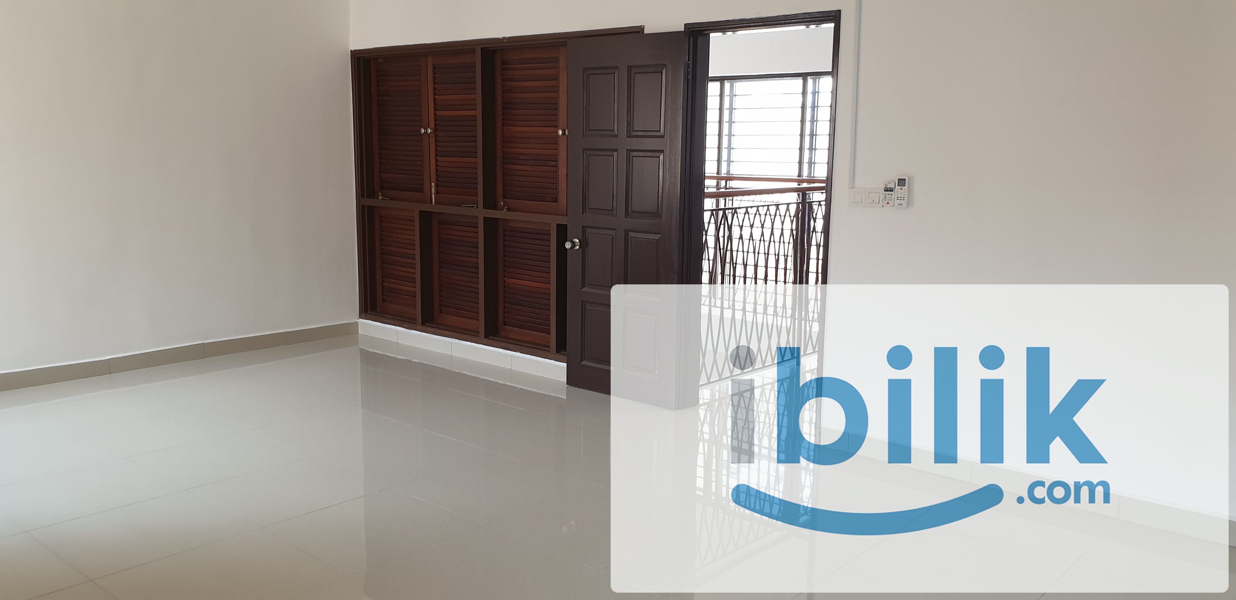 Master Room - Image 1