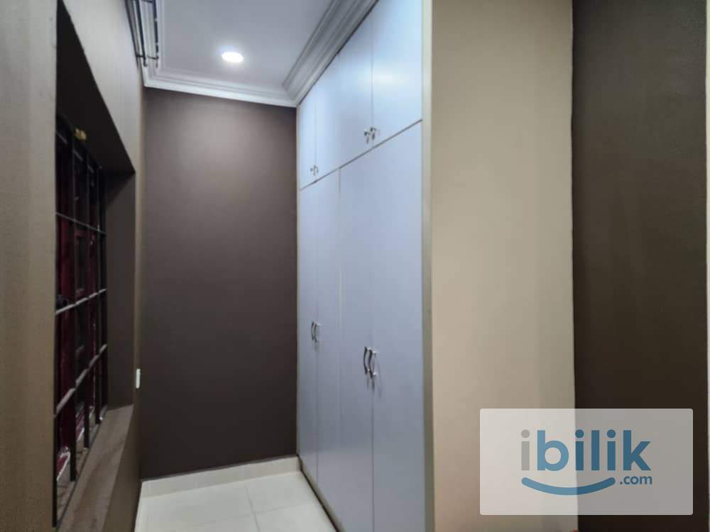 Bangalow Master room at 28 residency Sunway Damansara - Image 2