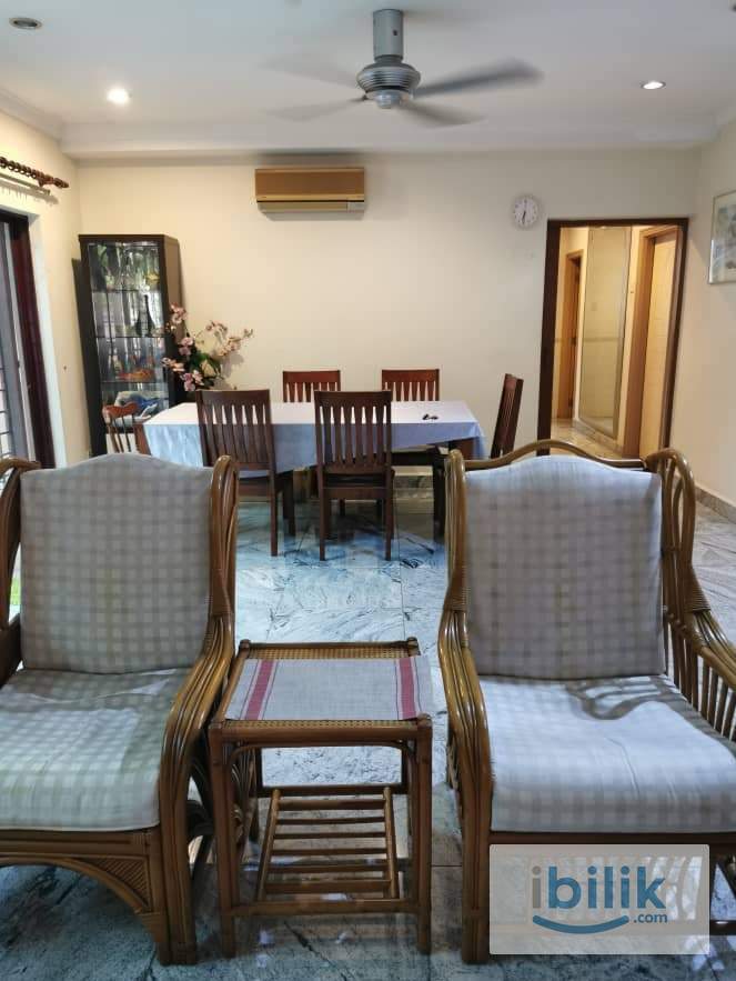 Bangalow Master room at 28 residency Sunway Damansara - Image 4