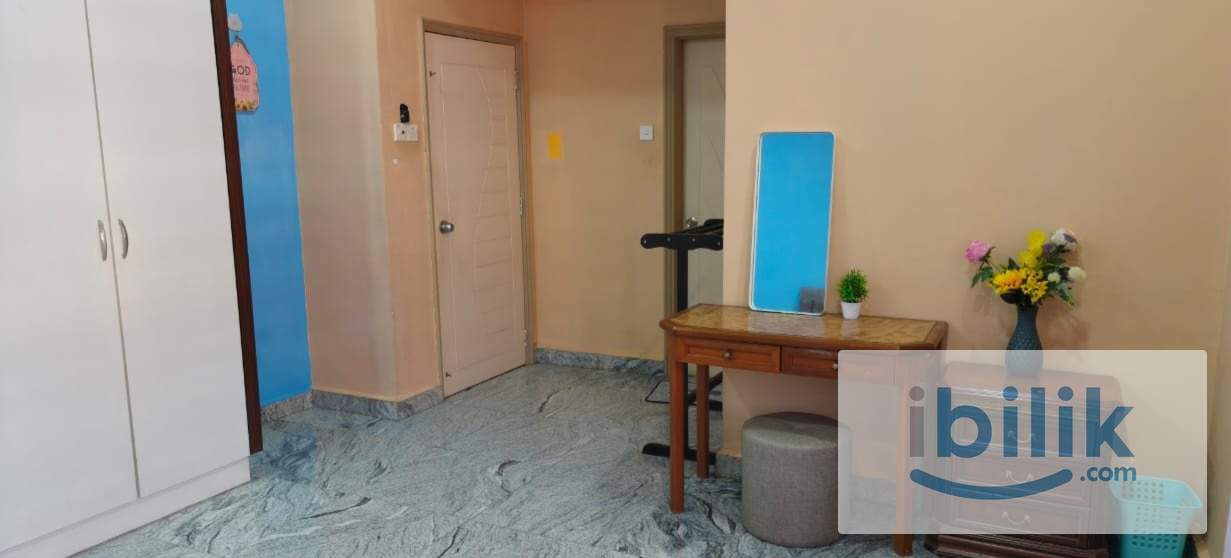 Bangalow Master room at 28 residency, Sunway Damansara - Image 1
