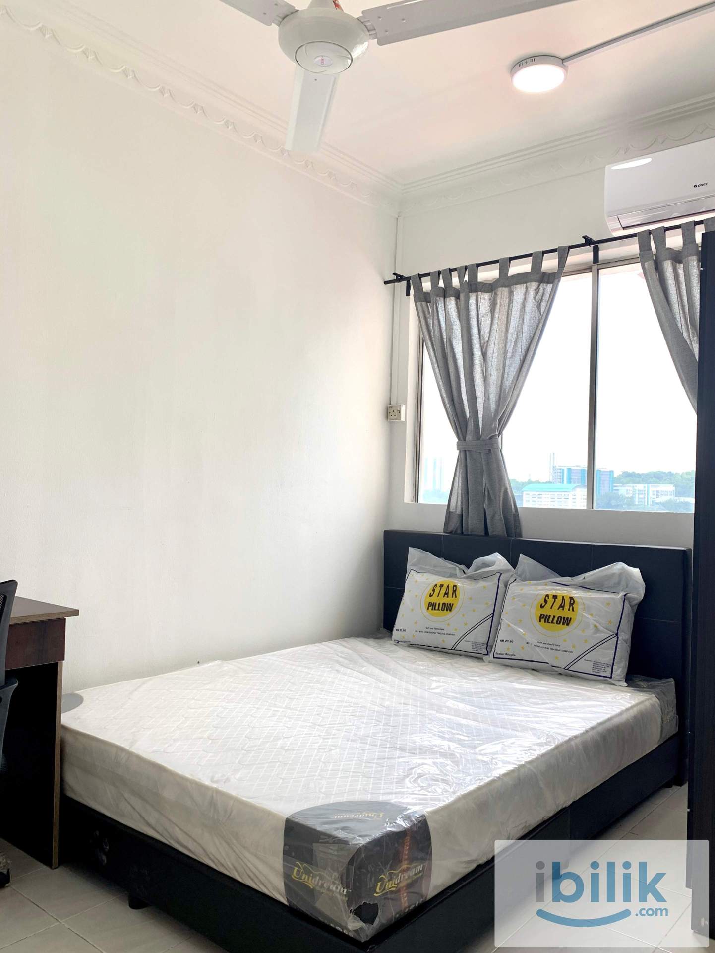Nice view middle room for rent at Bandar Utama  - Image 1