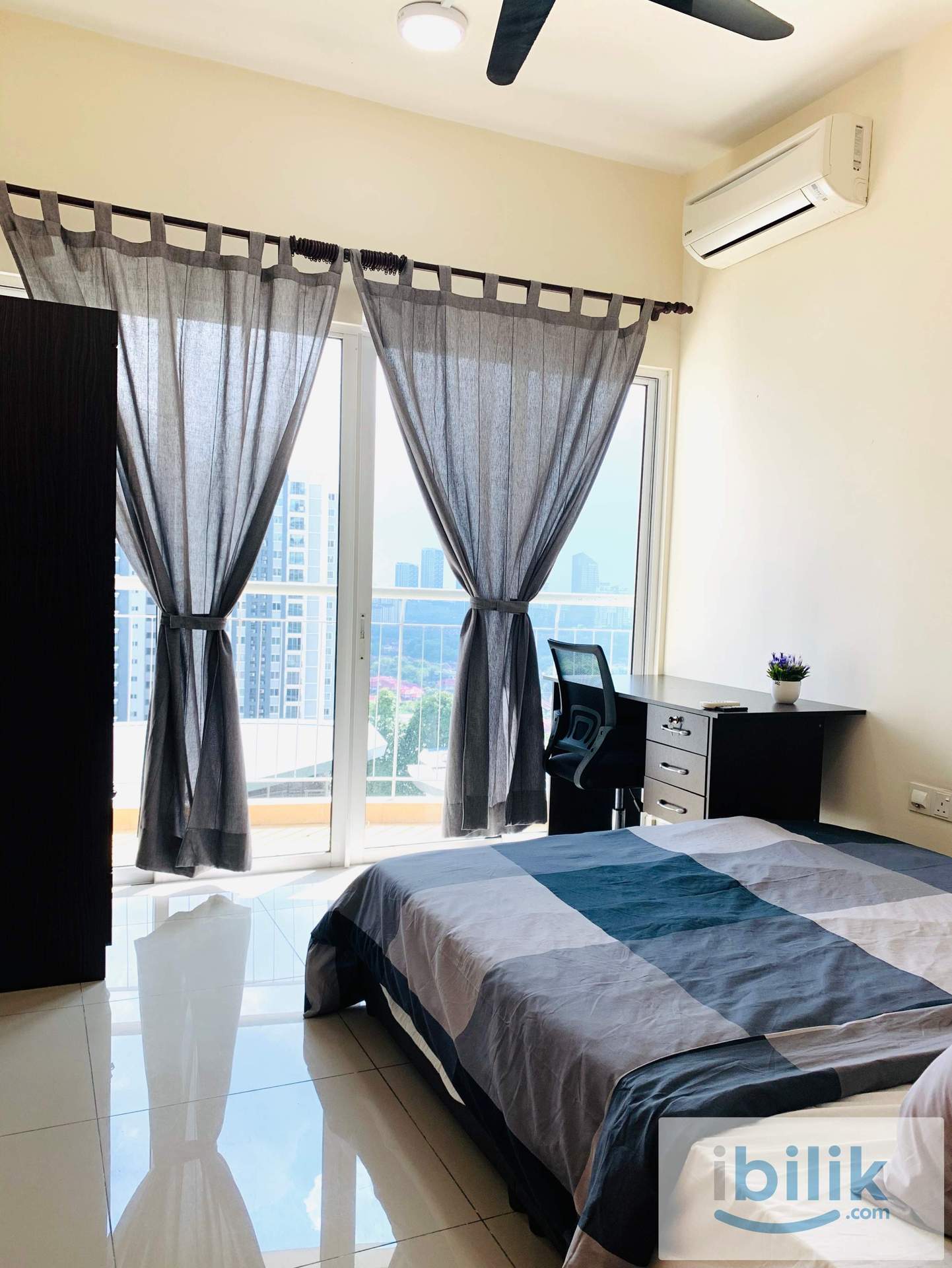 Female nice view room at Metropolitan Square Damansara Perdana Petaling Jaya PJ - Image 1
