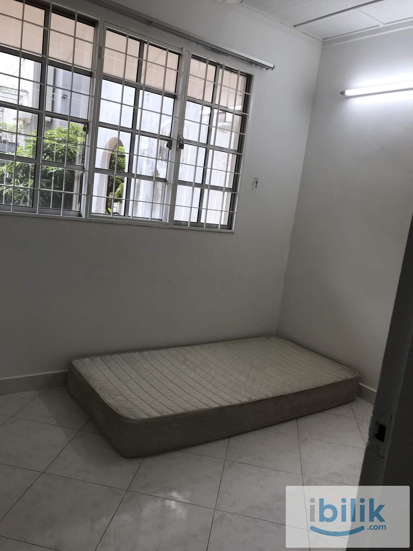 Room To Let at Sect 14 Petaling Jaya Landed - Image 1