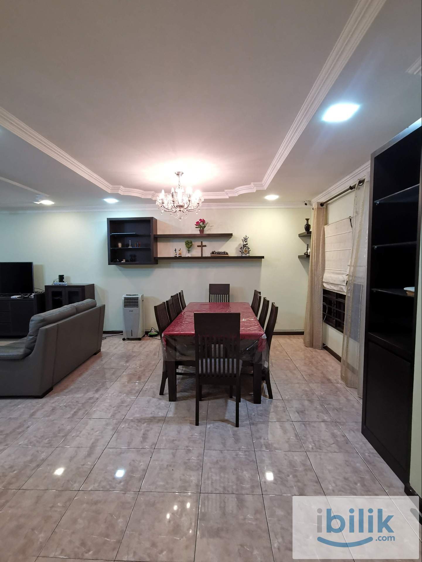 Cosy and spacious Middle Room for Rent at Stutong, Kuching, Sarawak - Image 5