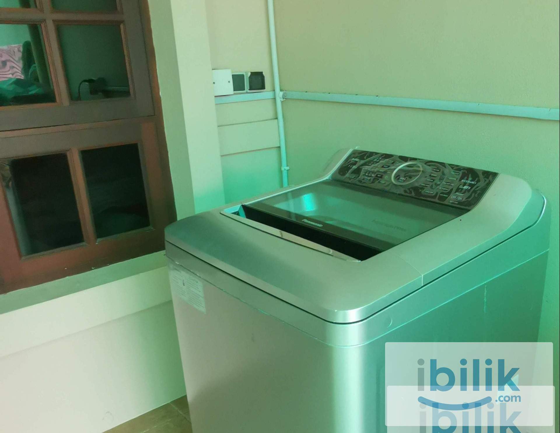 Spacious Queen Bedroom For Rent in Stutong, Kuching - Image 1