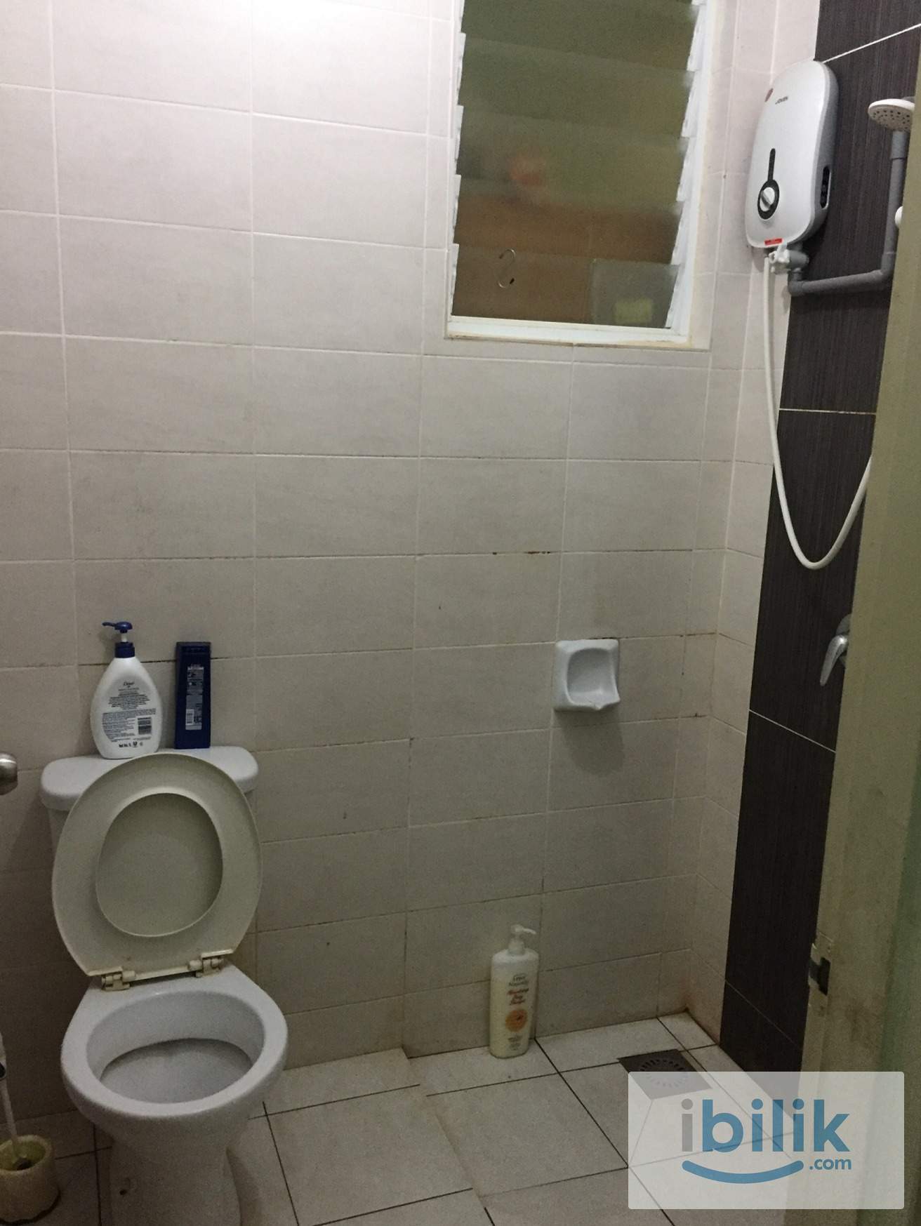 Impian meridian condo, USJ1 female unit medium room for rent - Image 3