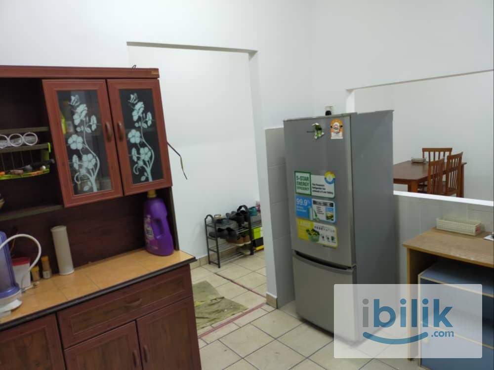 angkasa condo medium room for rent - Image 4