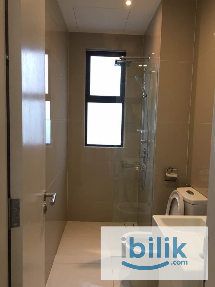 🏠 Master Room for Rent – South View, Bangsar South - Image 4