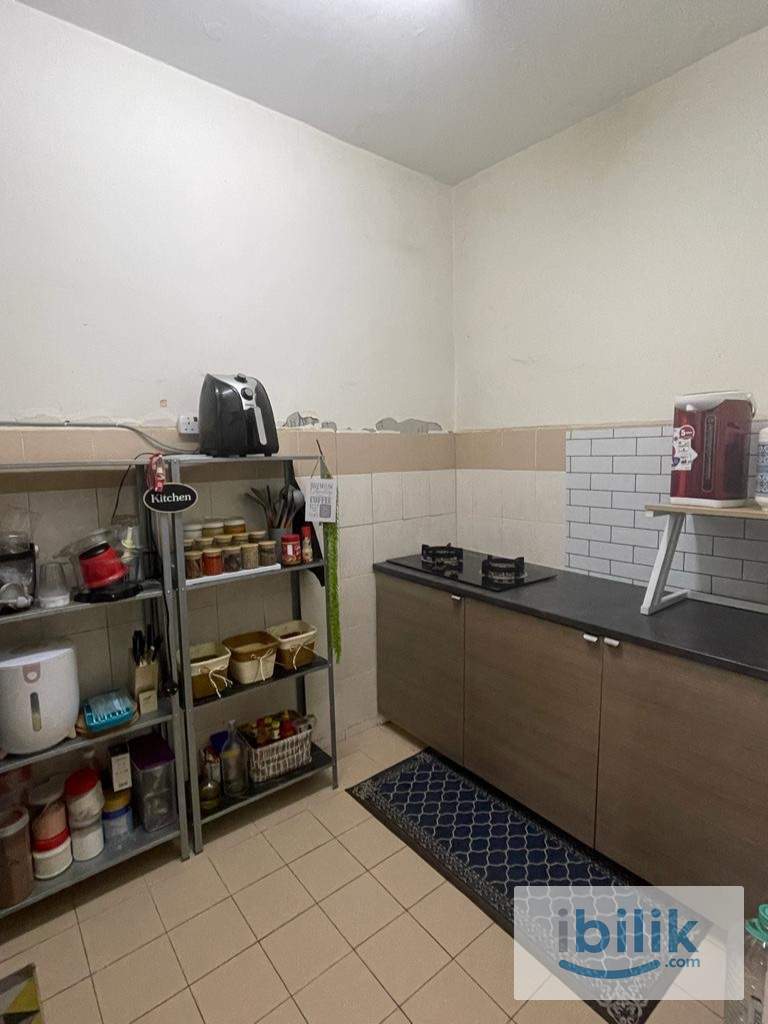Master Room for Rent @ Ukay Bistaria Condo - Image 5