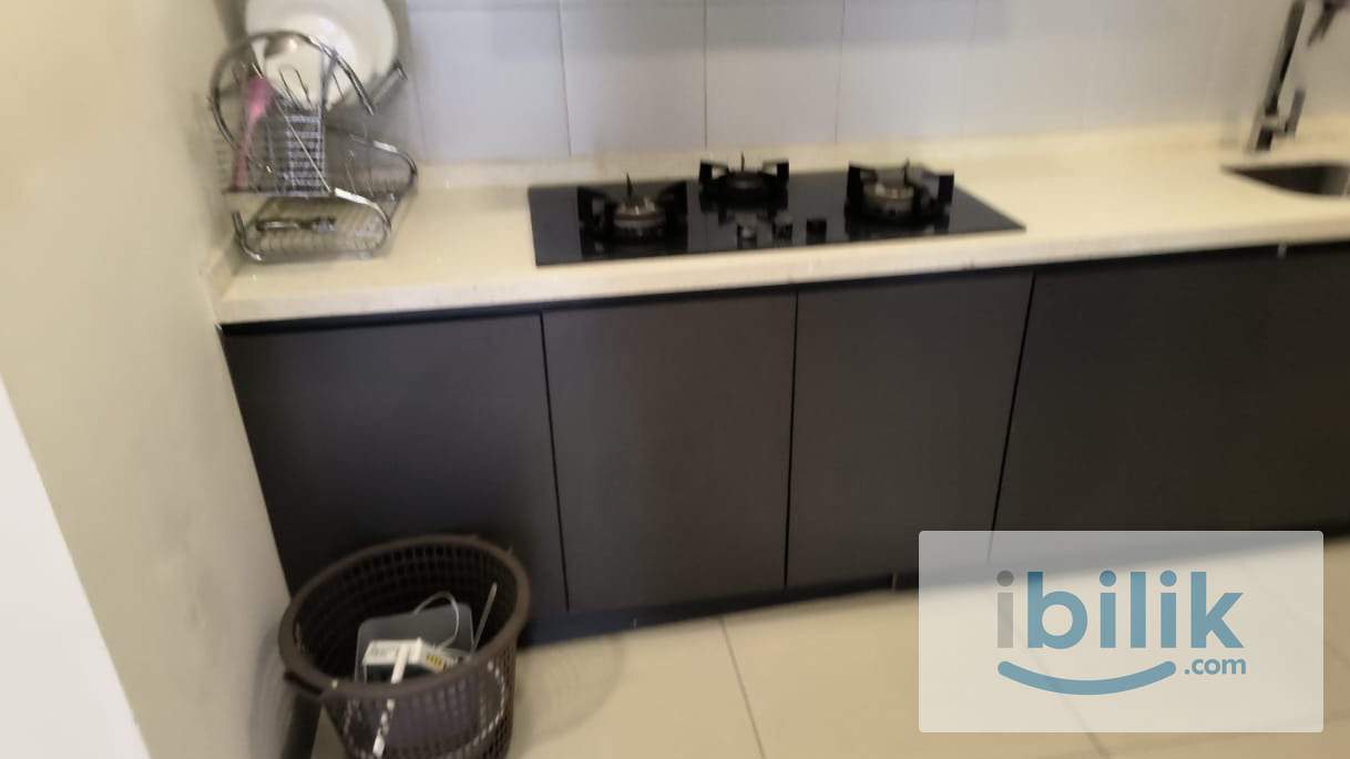 Fully Furnished Master Bedroom for Rent @ South View, Bangsar South - Image 4