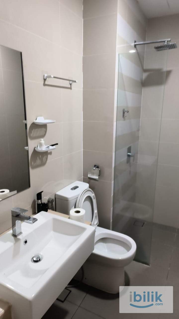 Fully Furnished Master Bedroom for Rent @ South View, Bangsar South - Image 6