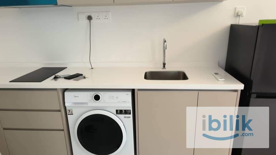 Middle Room for Rent @ Laurel Residence, Bangsar South - Image 4