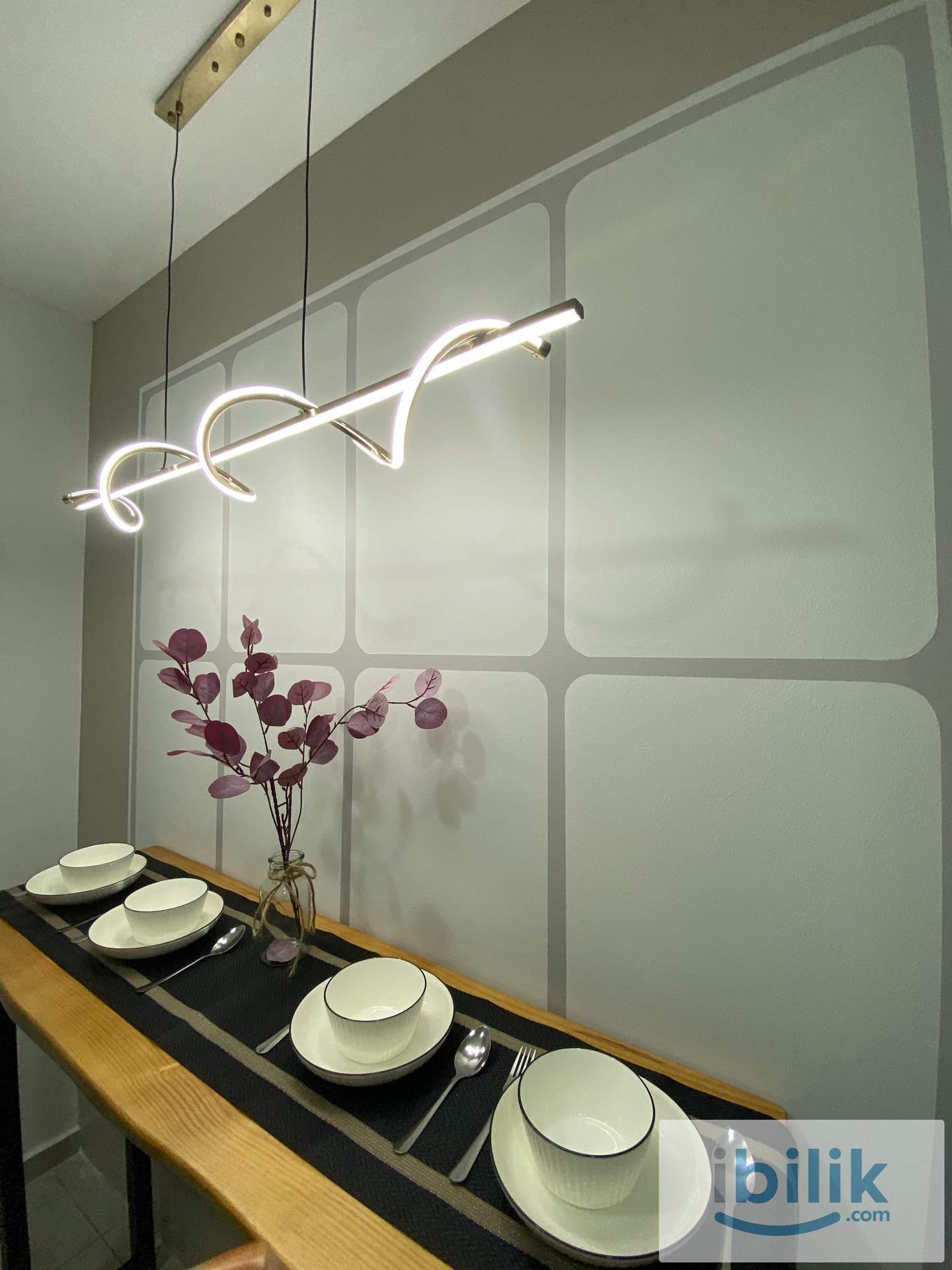 (MIXED UNIT) Middle Room at Meta Residence - Image 2