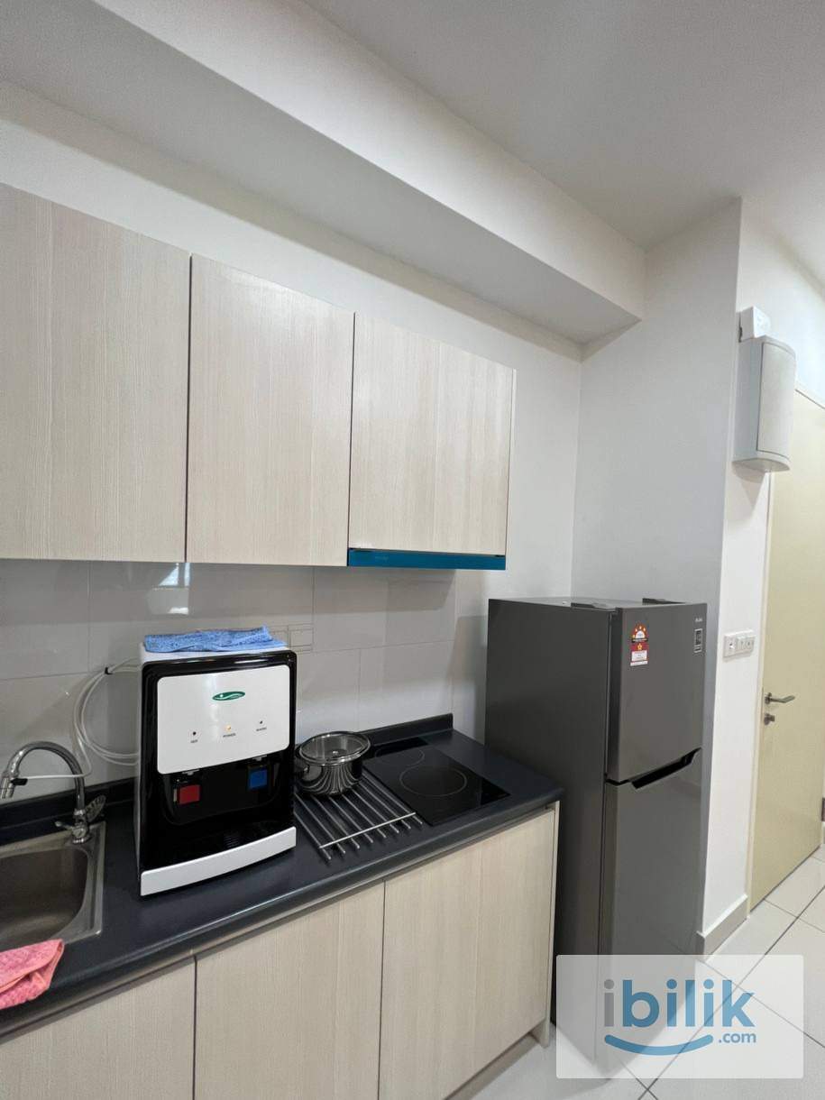 (MIXED UNIT) Middle Room at Parc 3 - Image 2