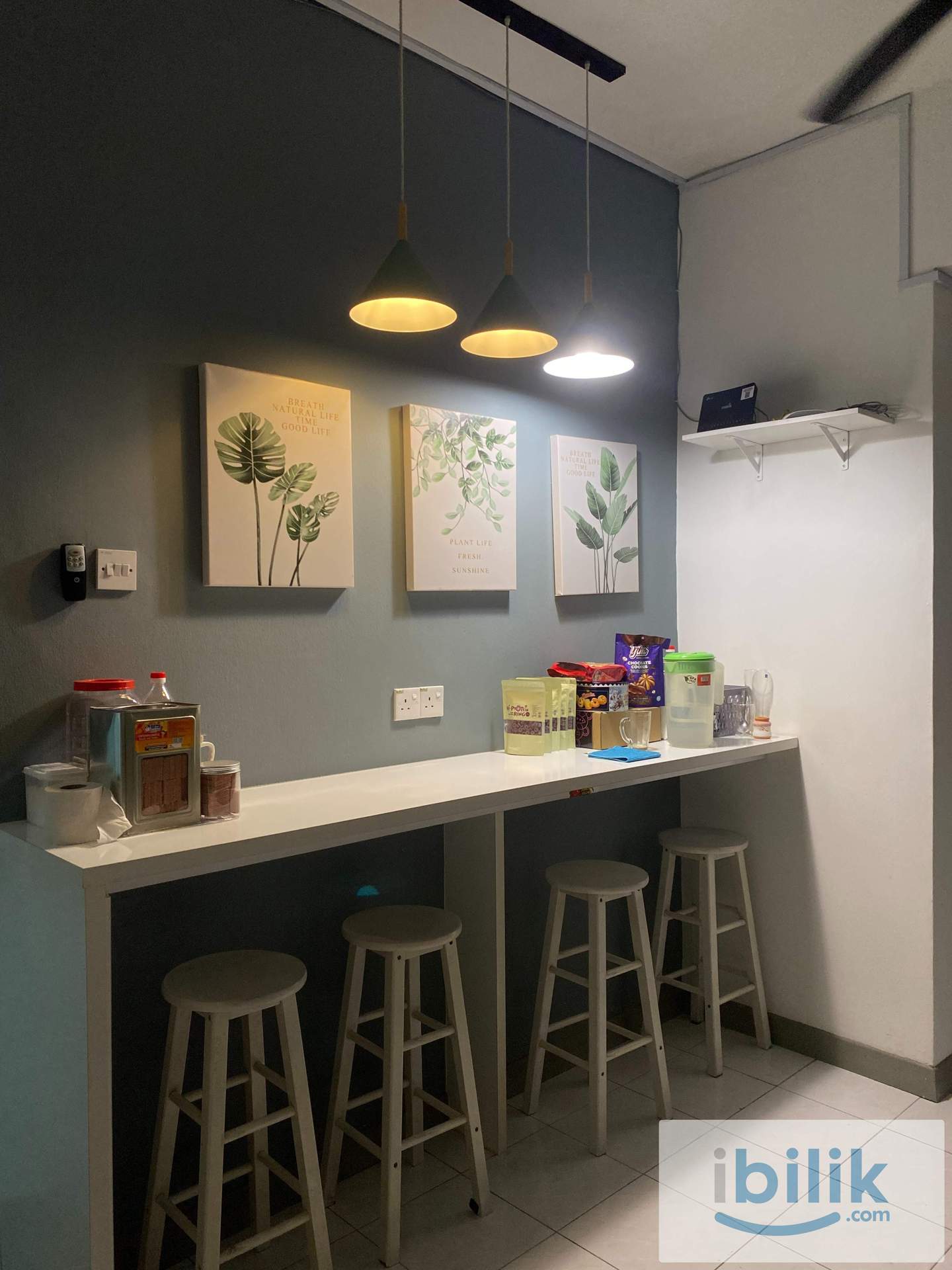 (MIXED UNIT) Middle Room at Pearl Point Condominium - Image 6