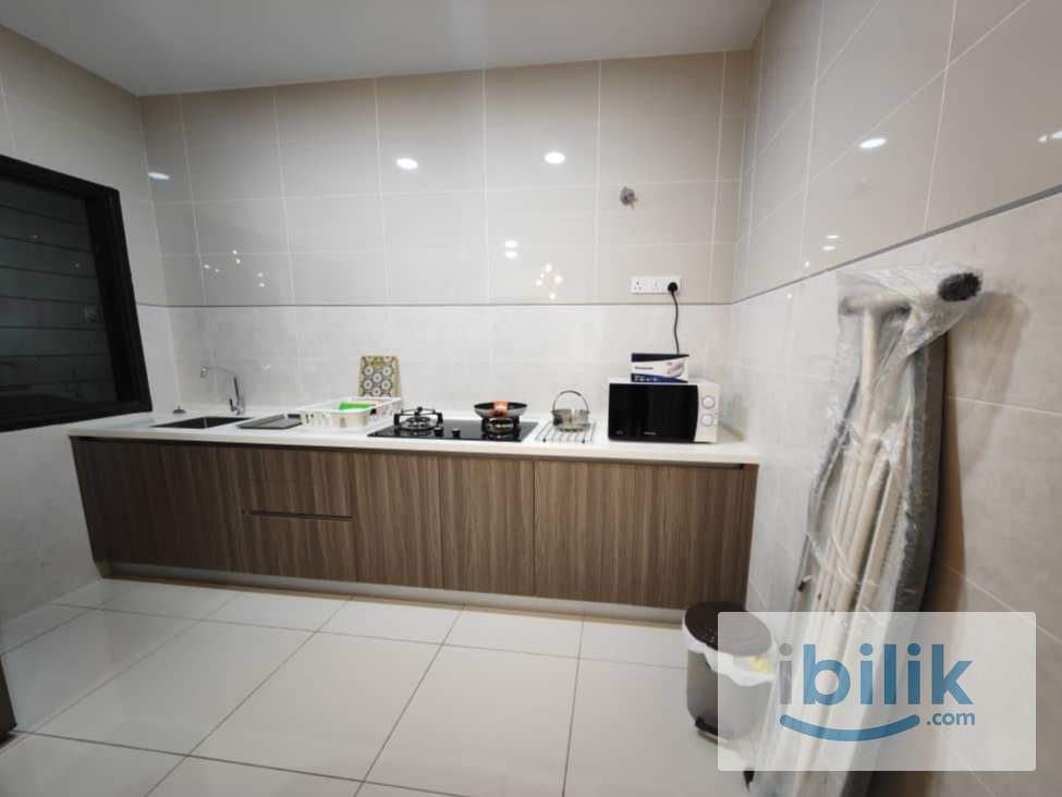 [MIXED UNIT] PARAISO RESIDENCES - MIDDLE ROOM - Image 2