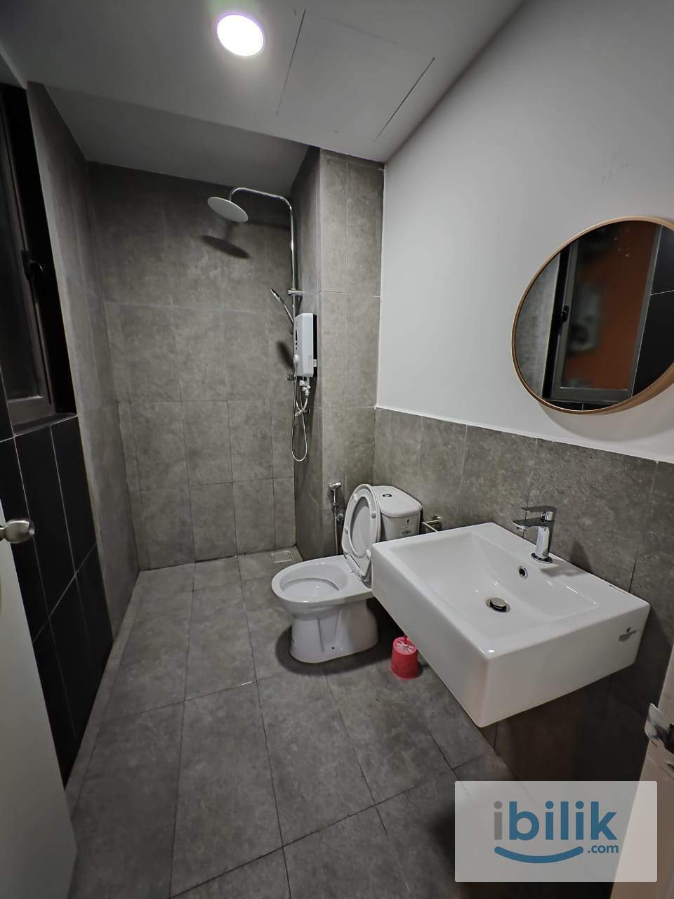 SMALL ROOM [R4] - Image 3
