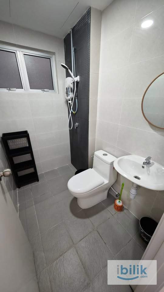 MIDDLE ROOM [R2] - Image 3