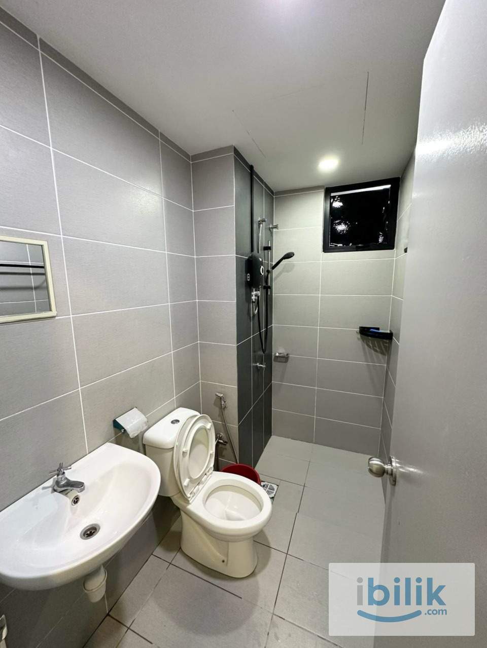 Fully Furnished Middle Room Mizumi Residence, Kepong. (Free wifi, cleaning service, 850M to MRT Metro Prima) - Image 3