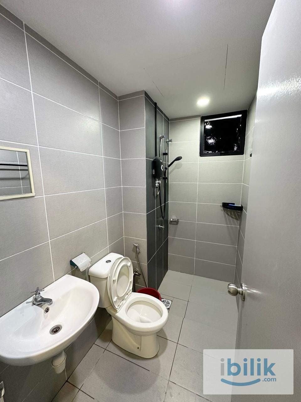 Mizumi Condo Room | Walk to MRT | Fully Furnished | Utilities Included | From RM690 - Image 3