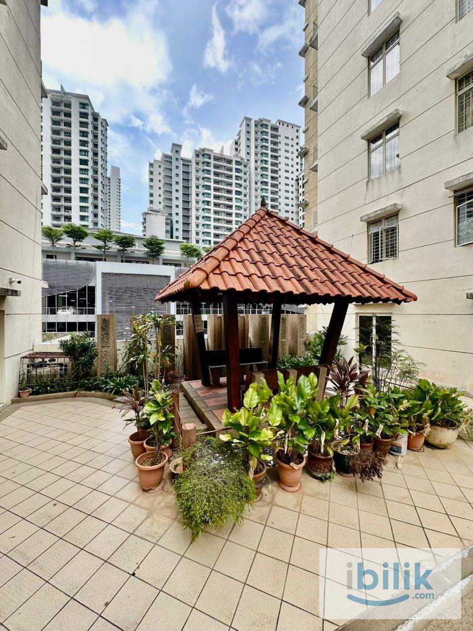 Fully furnished fortune avenue room for rent. walking distance to MRT - Image 9