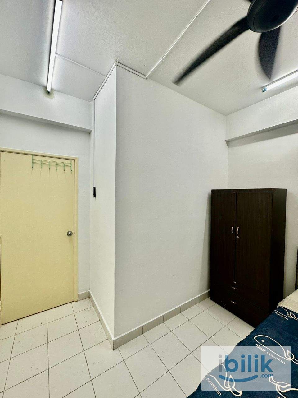 Fully furnished fortune avenue room for rent. walking distance to MRT - Image 2