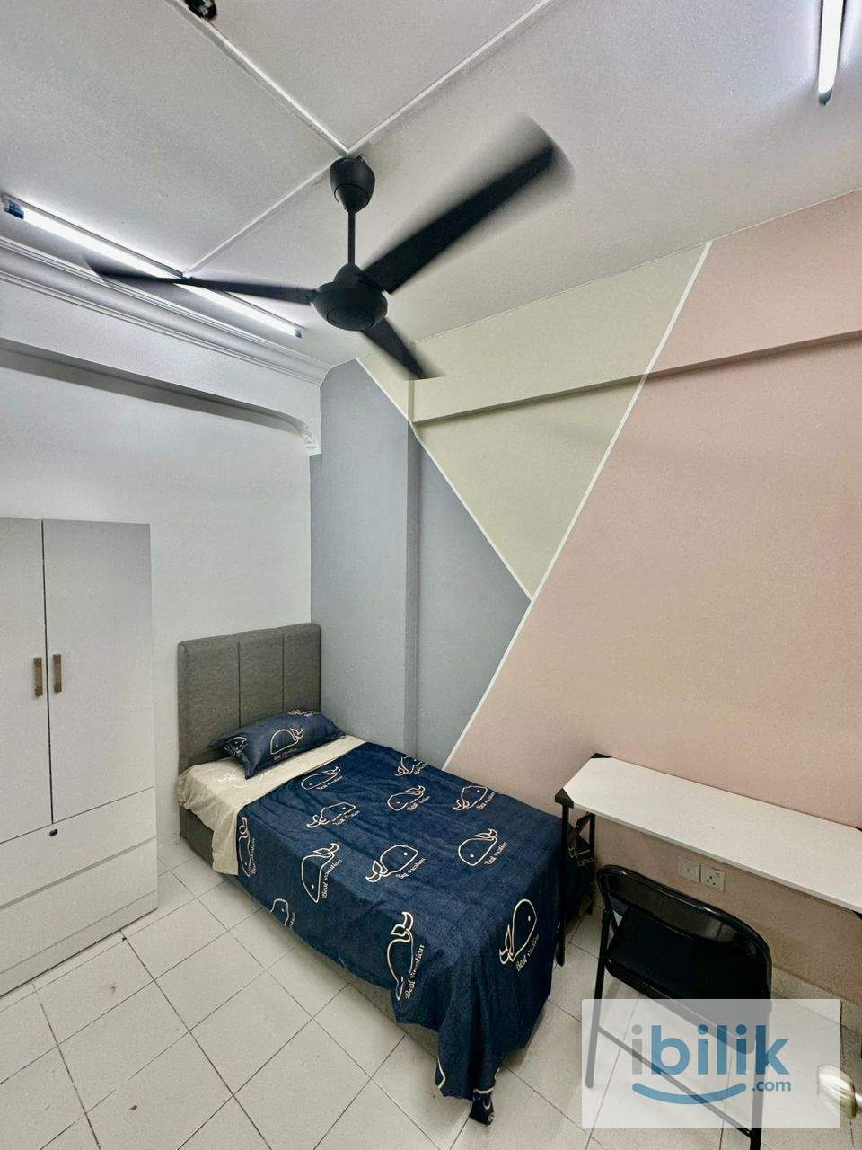 Fully furnished fortune avenue room for rent. walking distance to MRT - Image 1