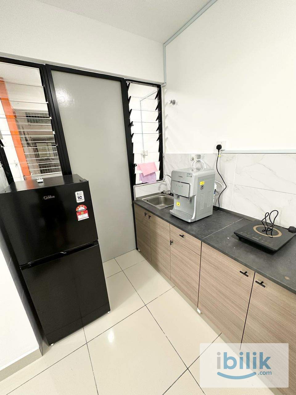 Fully Furnished Master Room for rent Mizumi Residence( Lake View), Kepong. Near MRT, AEON Shopping Mall - Image 4