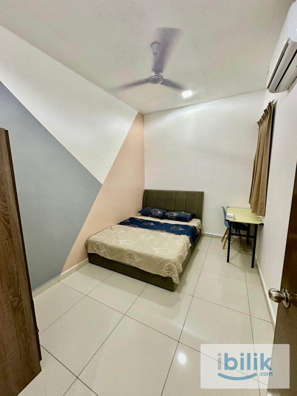  Suria Putra Fully Furnished Middle Room, Bukit Rahman Putra. Near Hospital Sungai Buloh, Daikin - Image 1