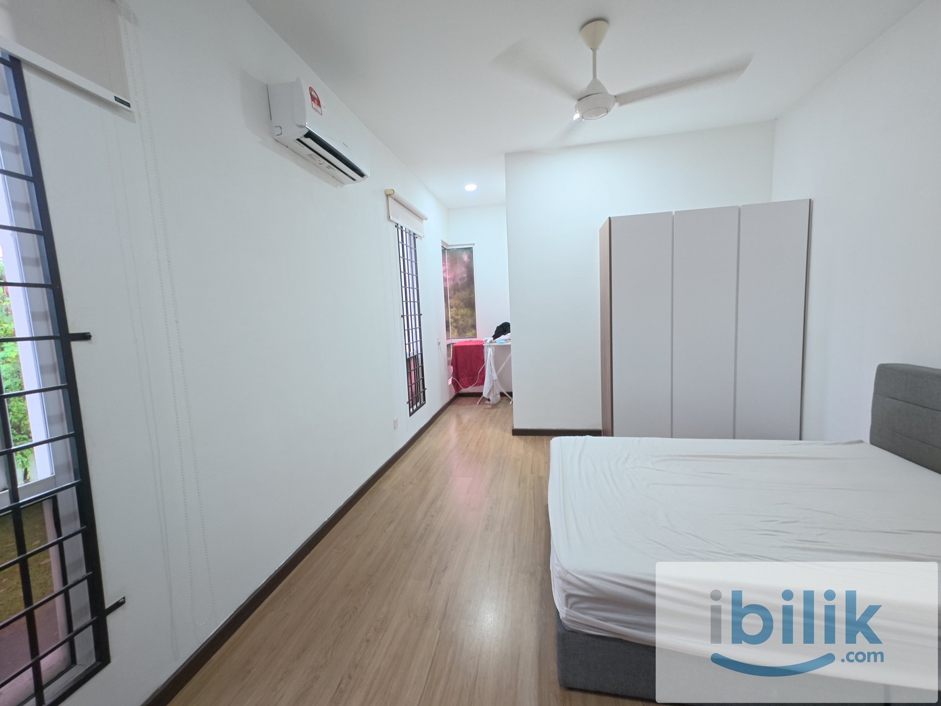 room - Image 2