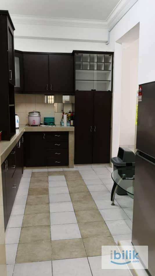 Middle Room - Image 3