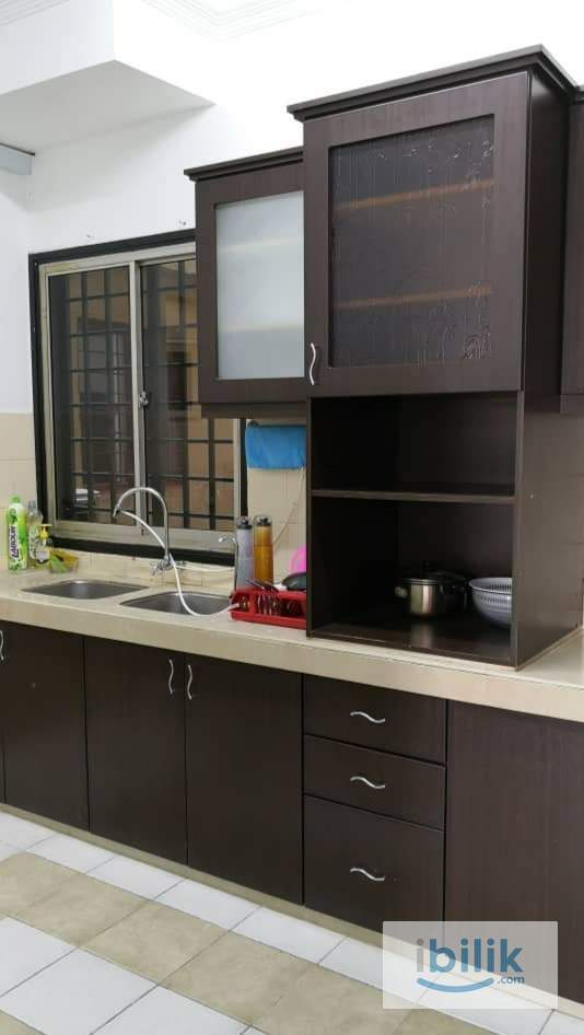 Middle Room - Image 4