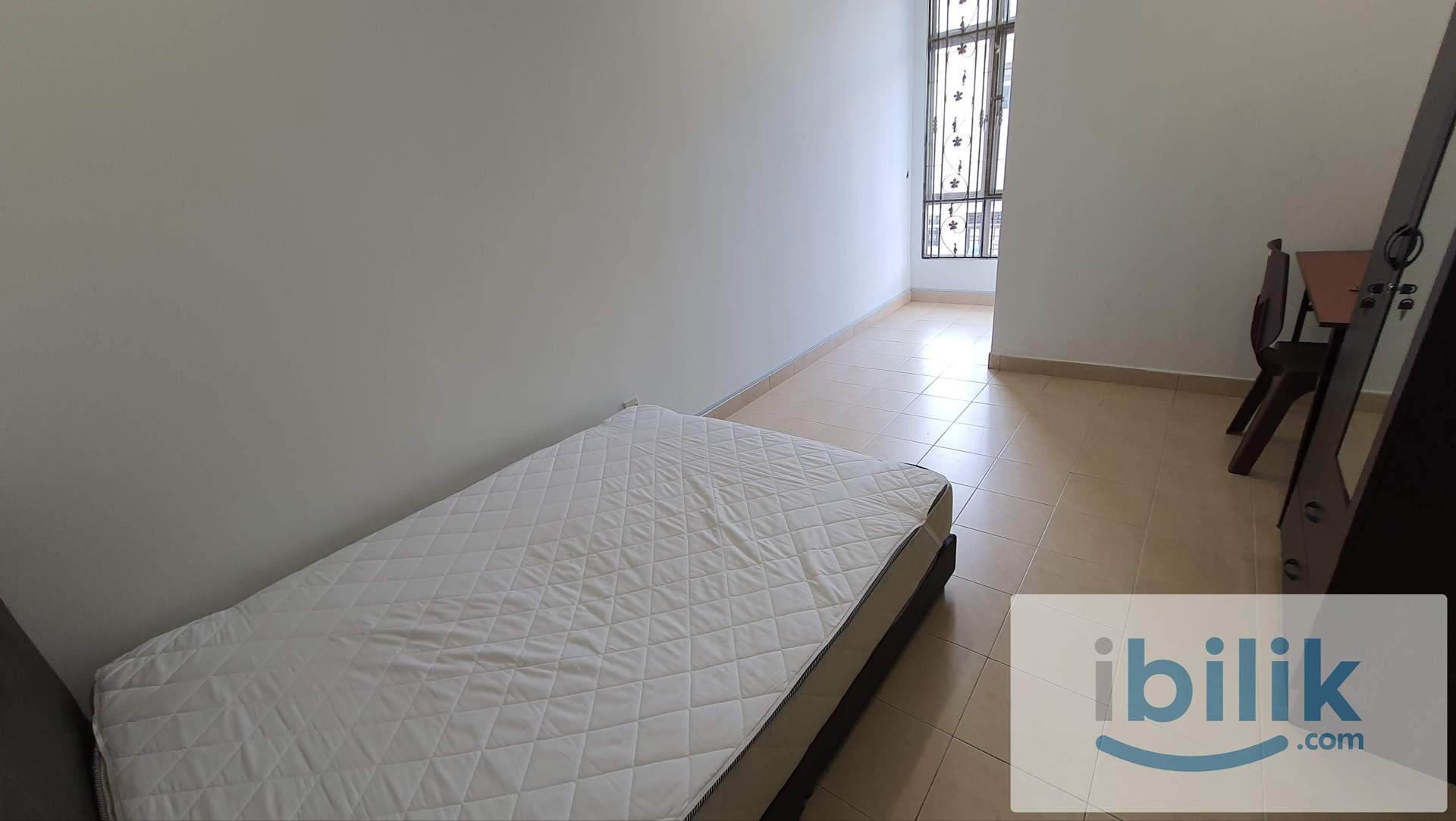 Private Bathroom + Queen Bed - Klang Bukit Tinggi Parkland - Image 2