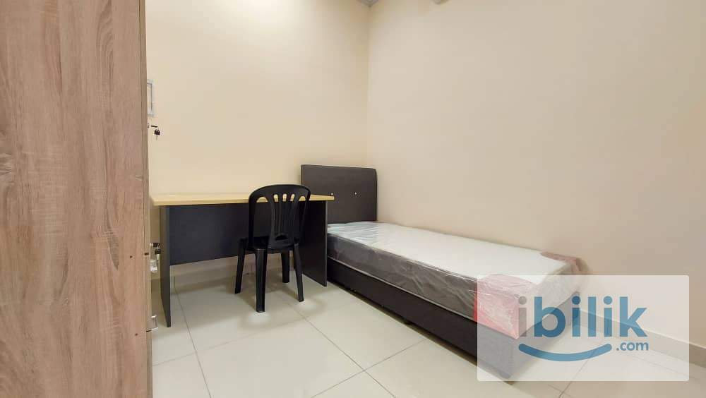 Female Small Room at J Dupion Residence, Cheras - Image 1
