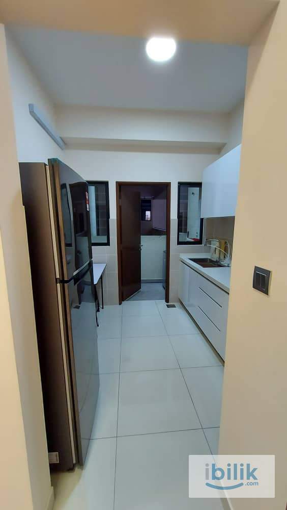 Female Small Room at J Dupion Residence, Cheras - Image 7