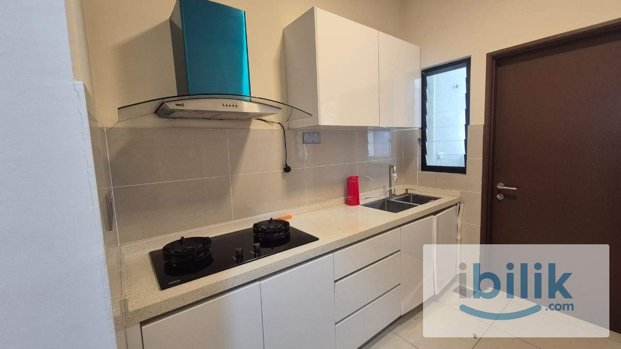 Mixed Medium Room at J Dupion Residence, Cheras - Image 7
