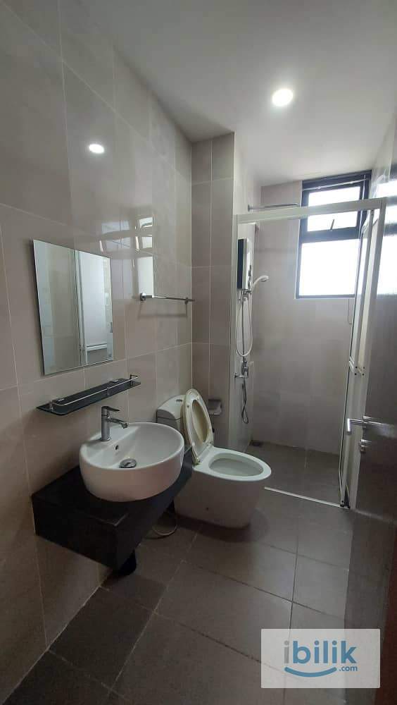 Female Master Room, J. Dupion Residence, Cheras. Link Bridge to MRT Taman Pertama - Image 3