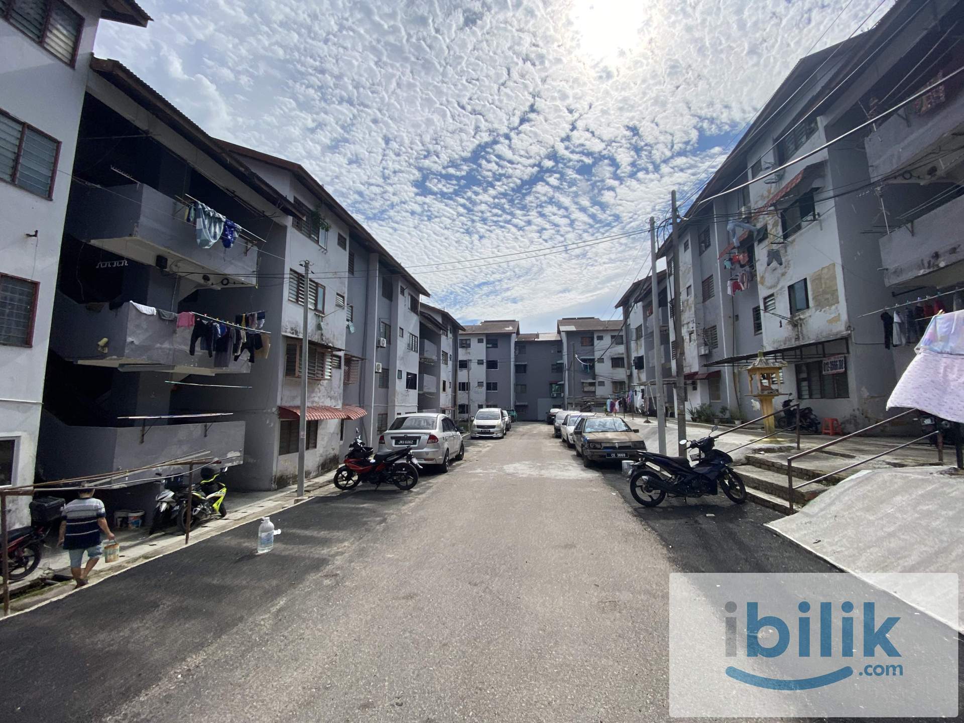 Selesa Jaya Flat Ground Floor For Rent 2 Bedrooms 1 Bathroom Walking distance to Shop lot - Image 1