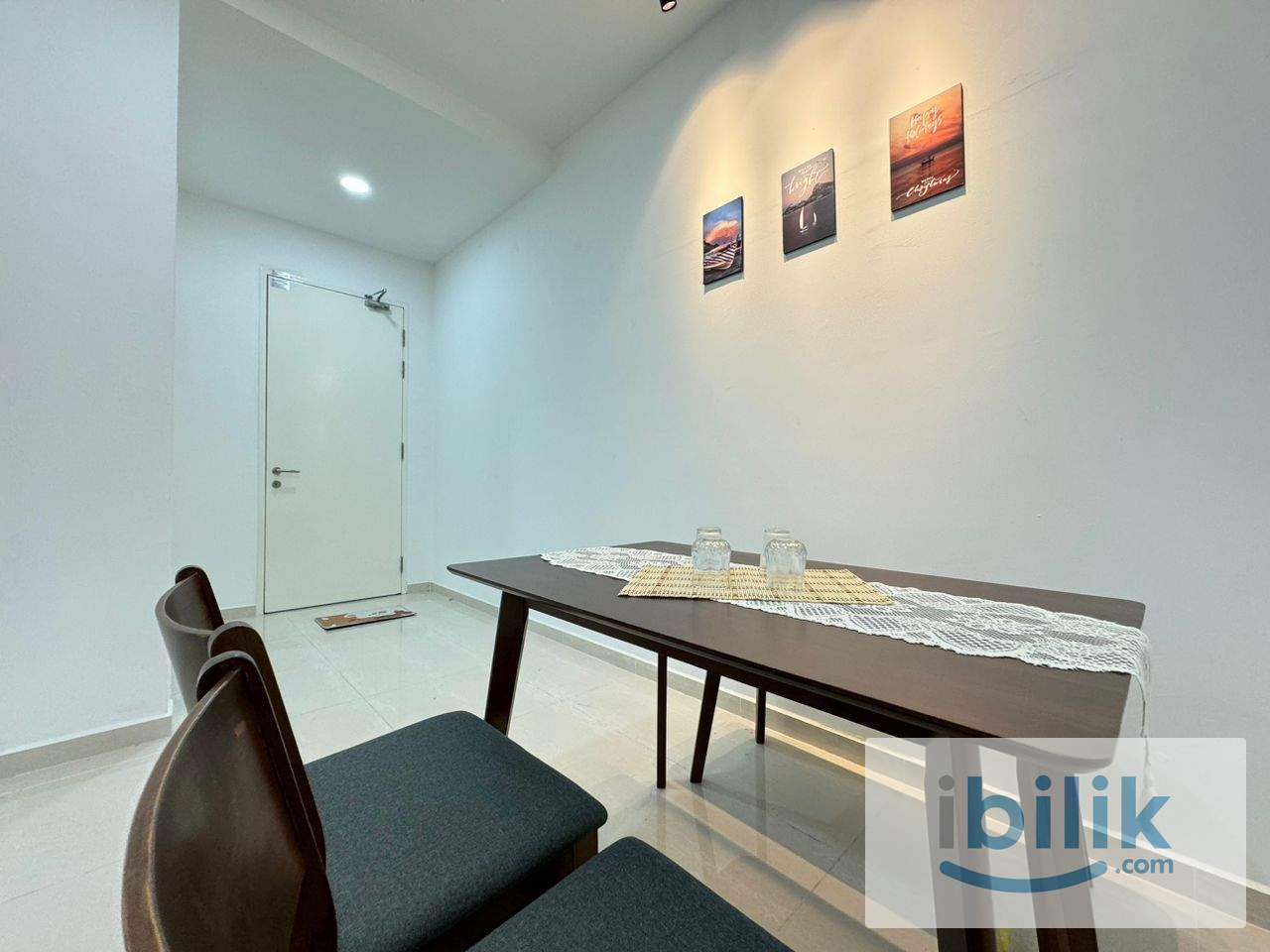 CIQ SKS Pavillion Residences Master Room For Rent  - Image 5