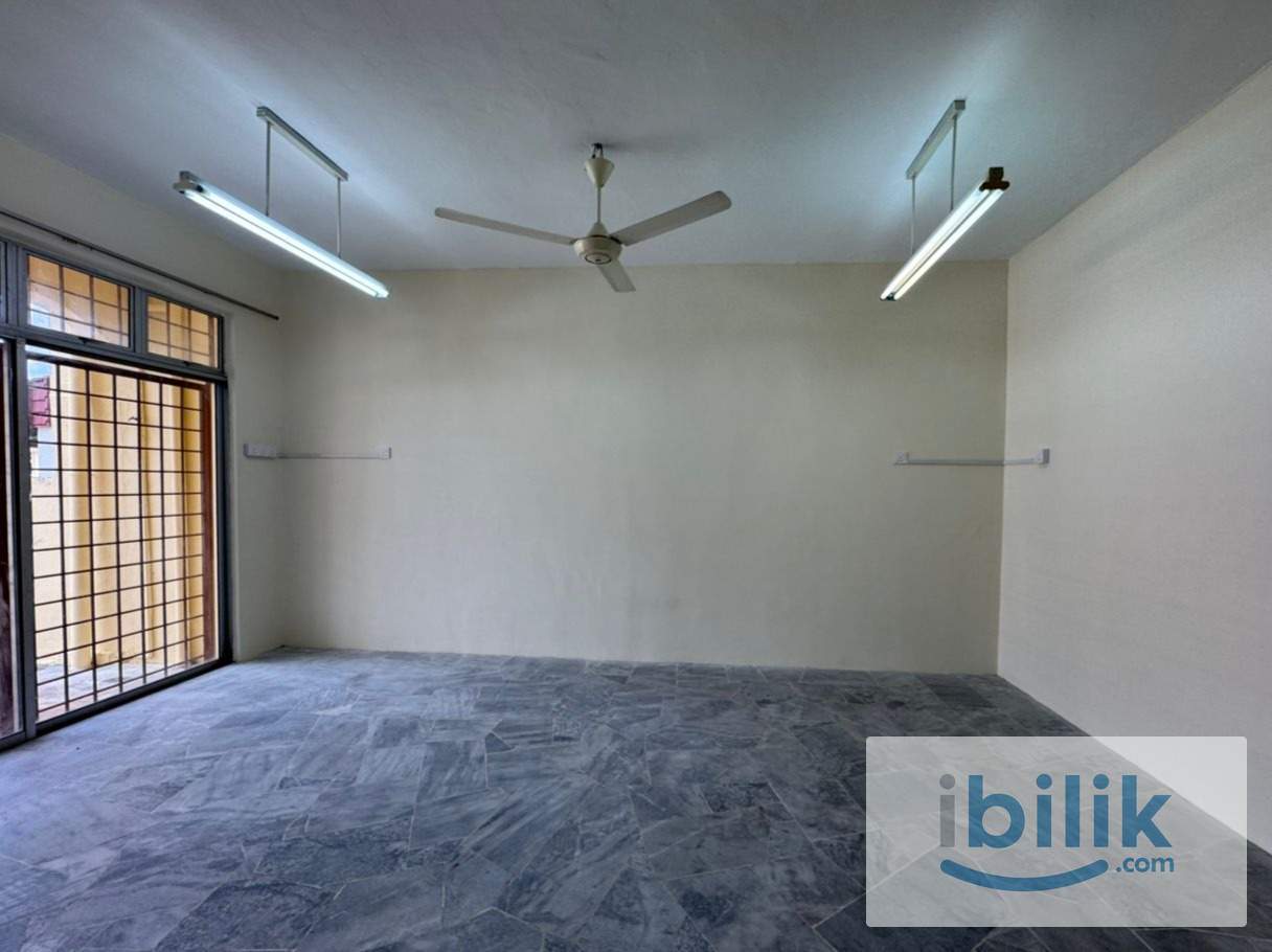 Bedroom 4 (Downstairs) @ Double Storey Terrace @ Taman Permai 3, Seremban - Image 2