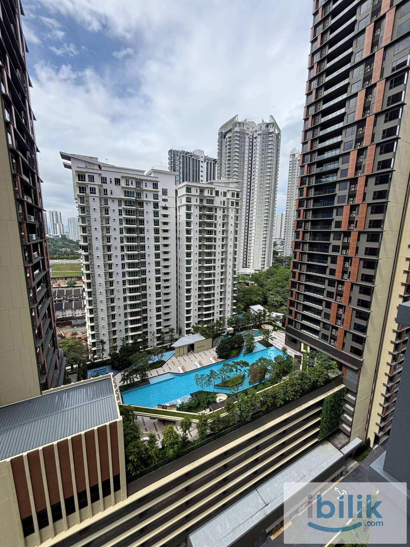  (Mont Kiara) Female only -Private middle Room around mont kiara international school, @Kiara 163, Arcoris mk - Image 5