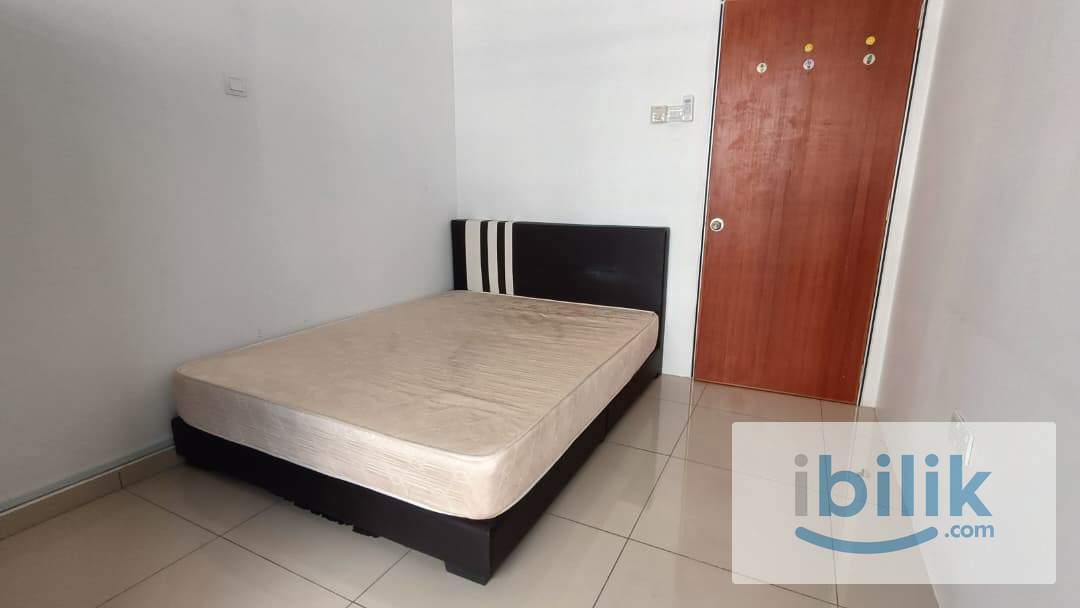 ROOM @ MUTIARA RINI - Image 2