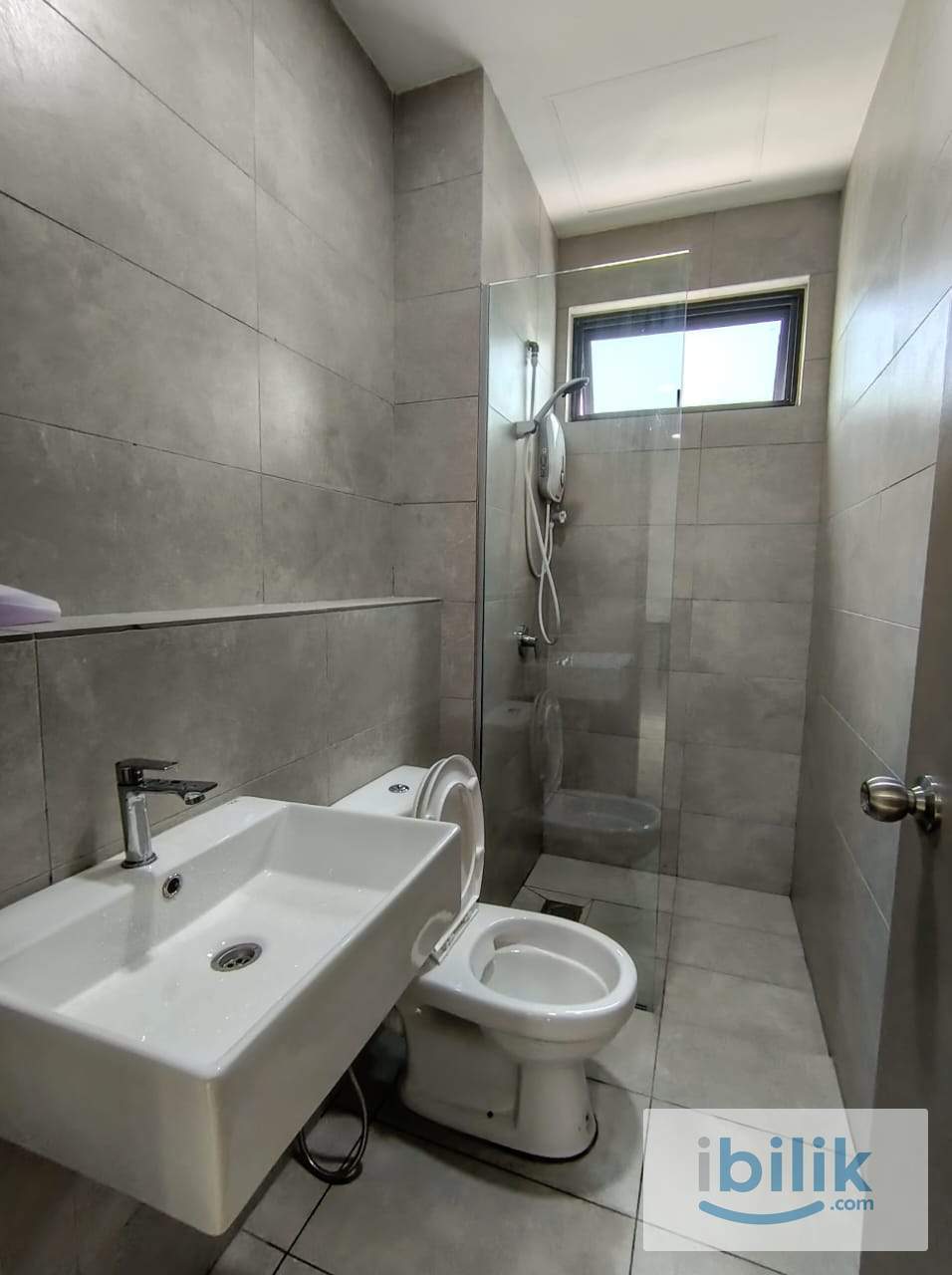 Kenny Hills Residence 2 Room For Rent  - Image 2