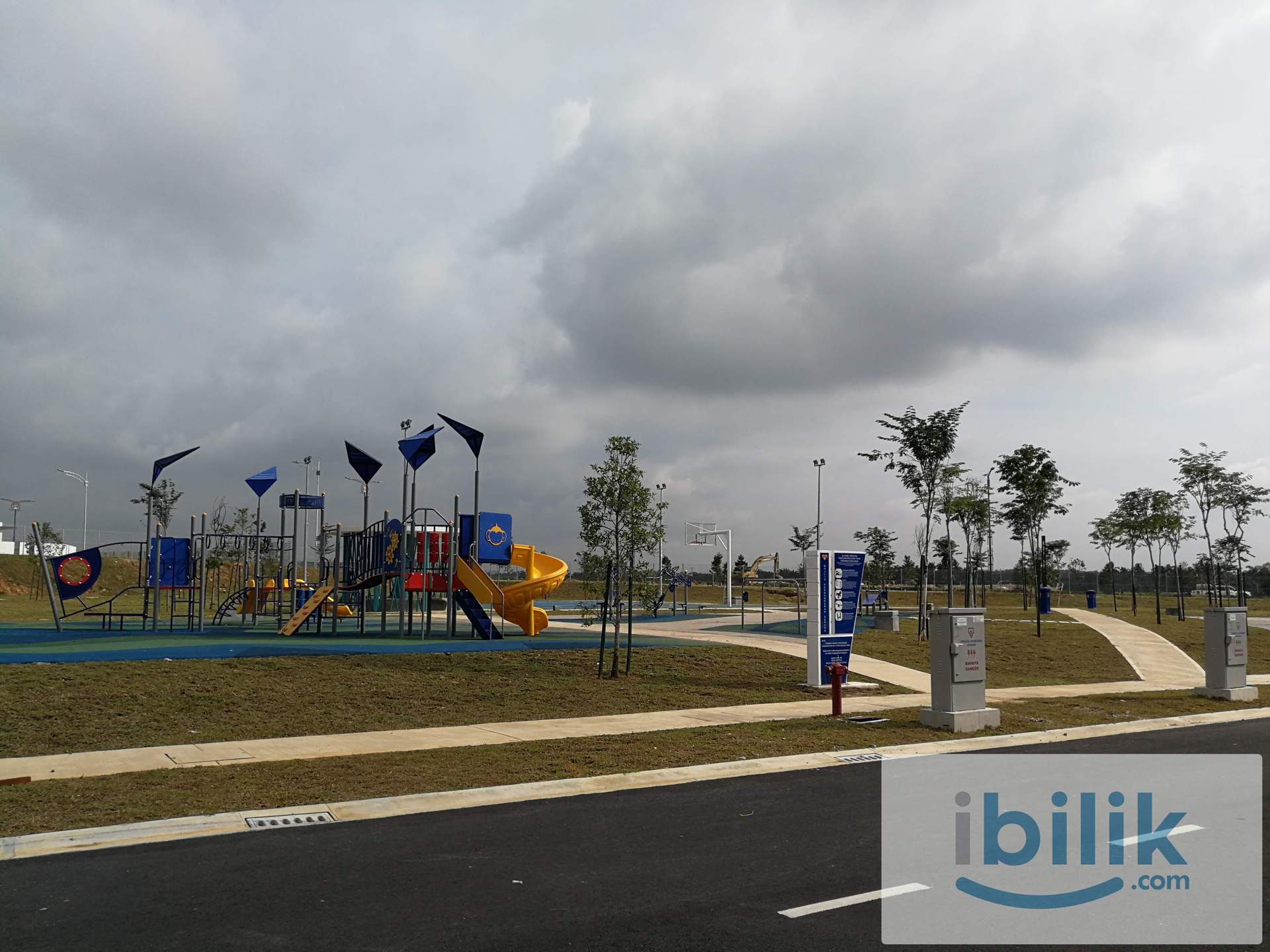 Air-Cond. Rooms for Rent @ Serenia, Sepang, Near KLIA & Kota Warisan - Image 1