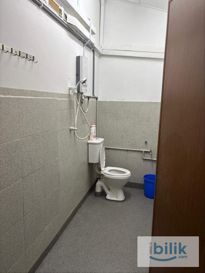 Single Room at MMU, UTEM, MITC, Manipal - Image 4