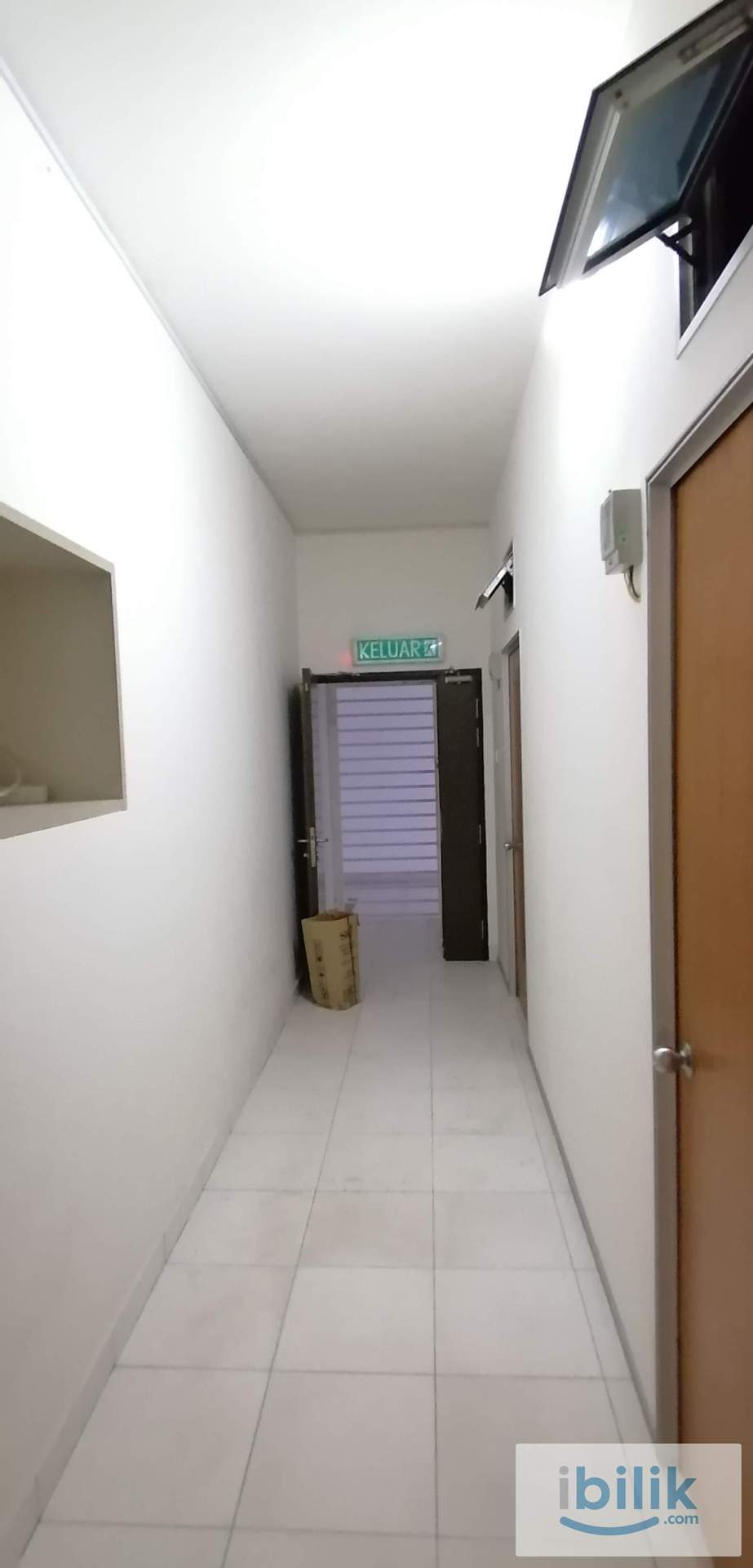 Single room Available for rent at Avenue Crest (Male) - Image 6