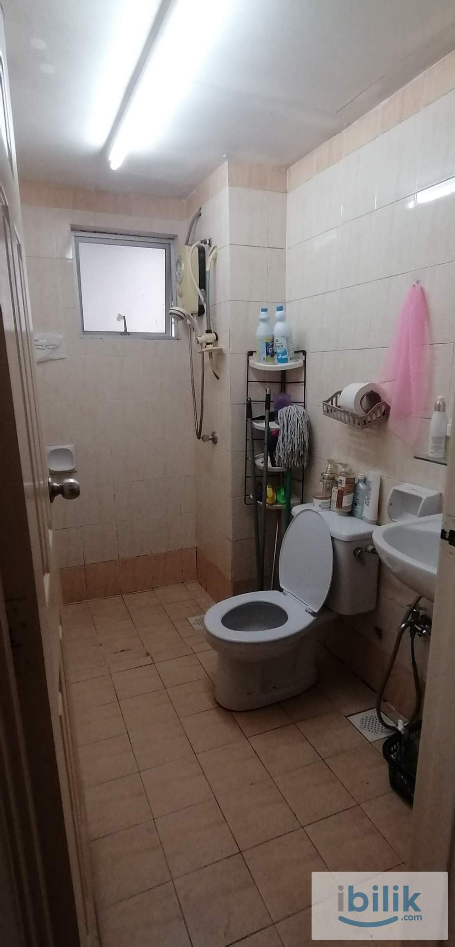 Single Room for Female at Suriamas  - Image 2
