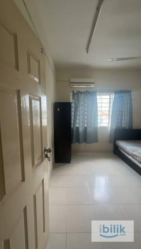 Single Room for Female at Suriamas  - Image 6